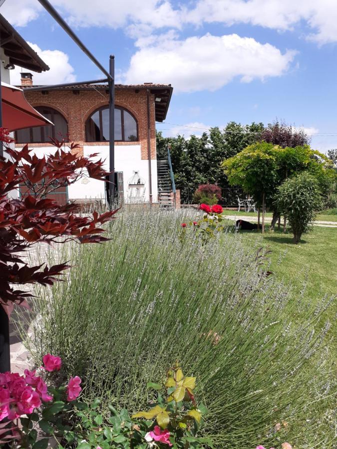 Ferienwohnung Cascina Volpona Case Bruciate Exterior foto